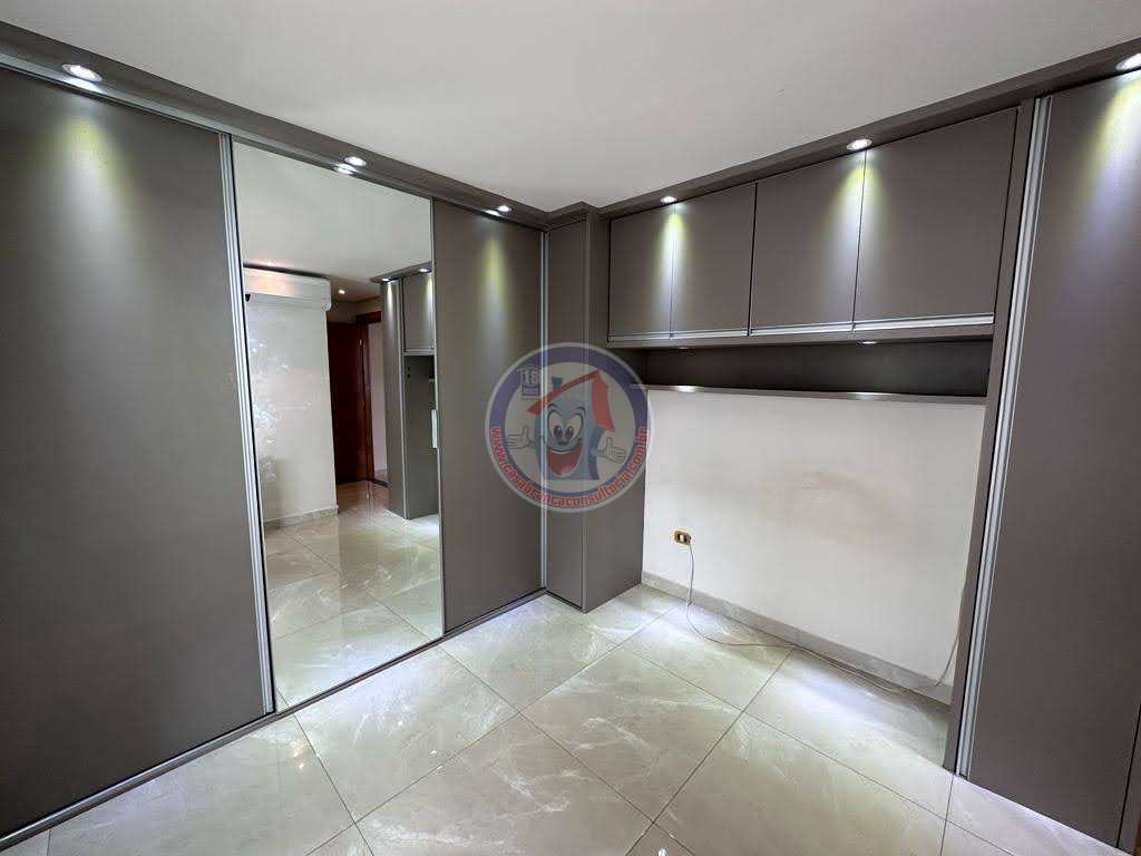 Apartamento à venda com 3 quartos, 120m² - Foto 4