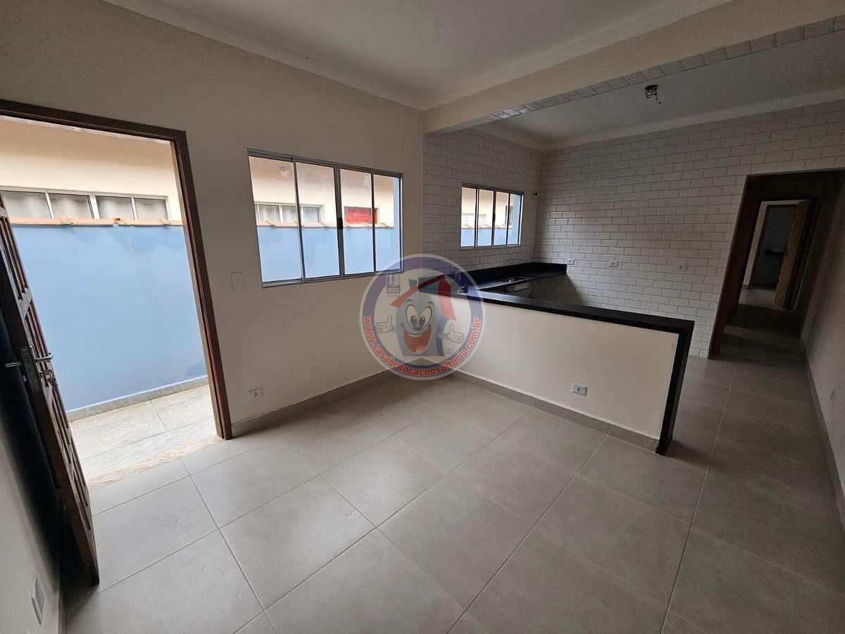 Casa à venda com 3 quartos, 110m² - Foto 4