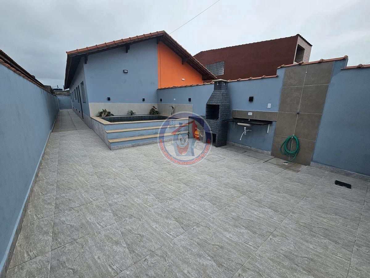 Casa à venda com 3 quartos, 110m² - Foto 1