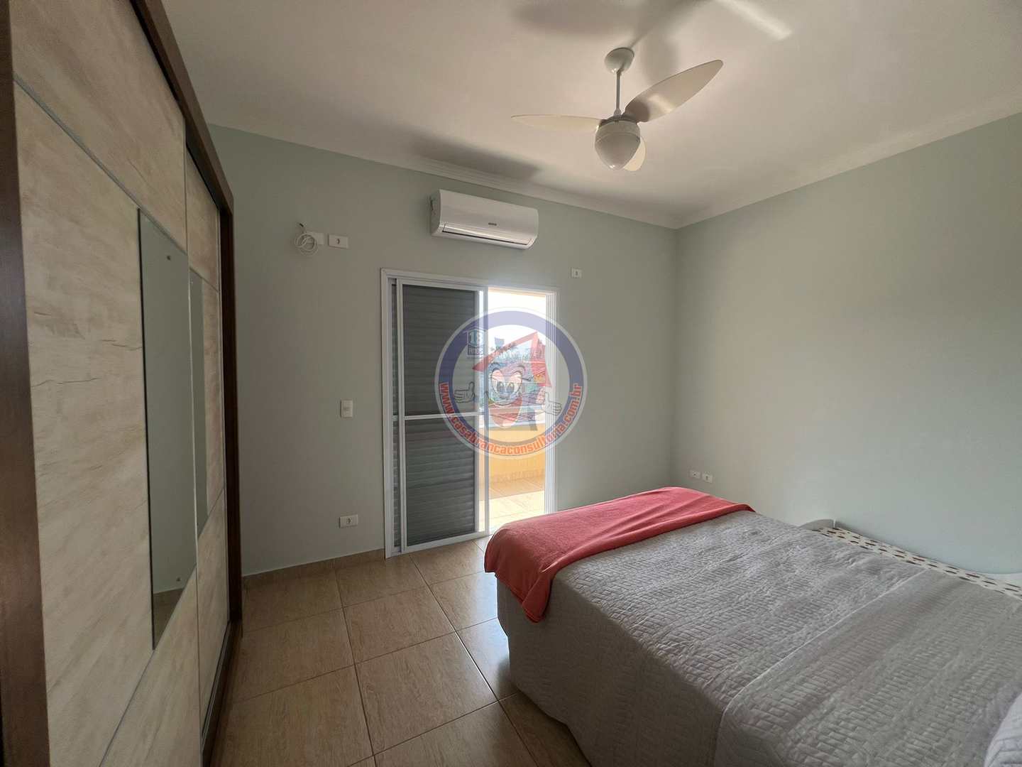 Sobrado à venda e aluguel com 5 quartos, 259m² - Foto 22