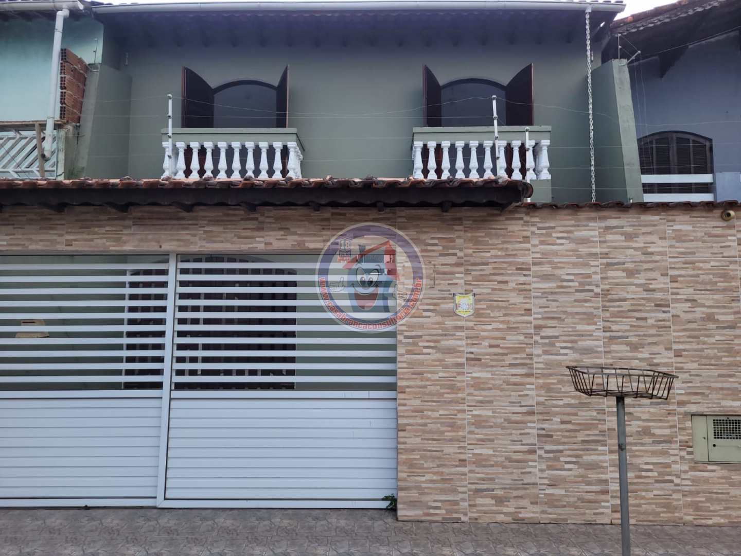 Sobrado à venda com 3 quartos, 125m² - Foto 1