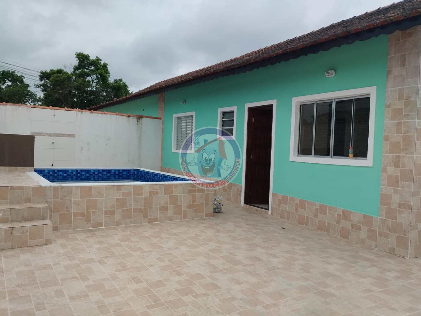 Casa à venda com 2 quartos, 65m² - Foto 4