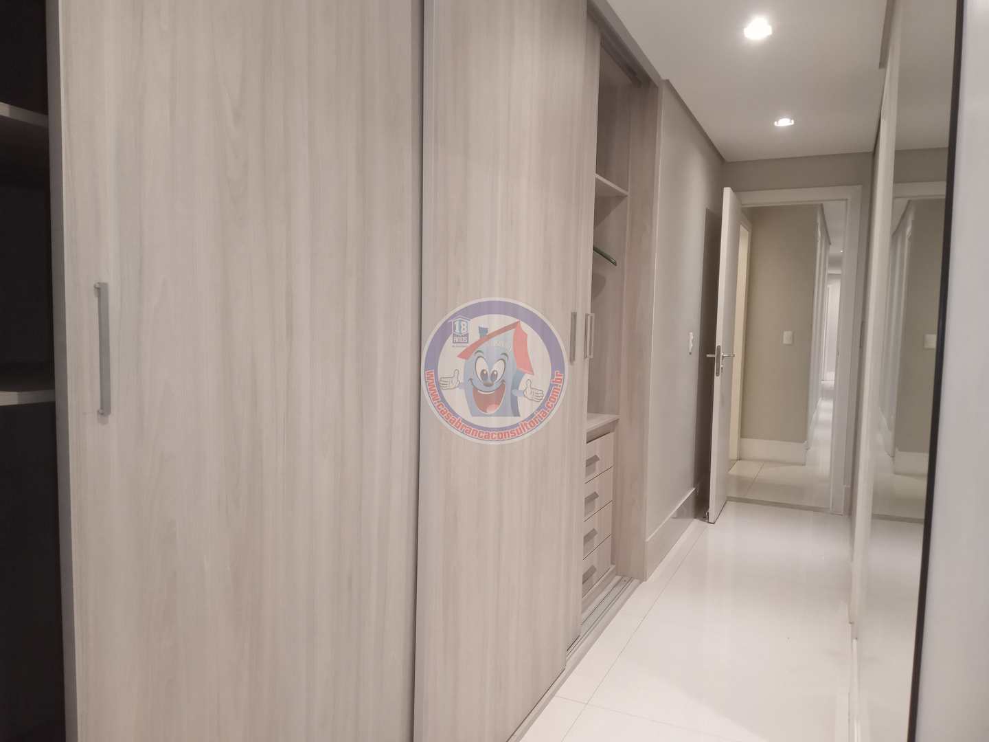 Apartamento à venda com 4 quartos, 337m² - Foto 11