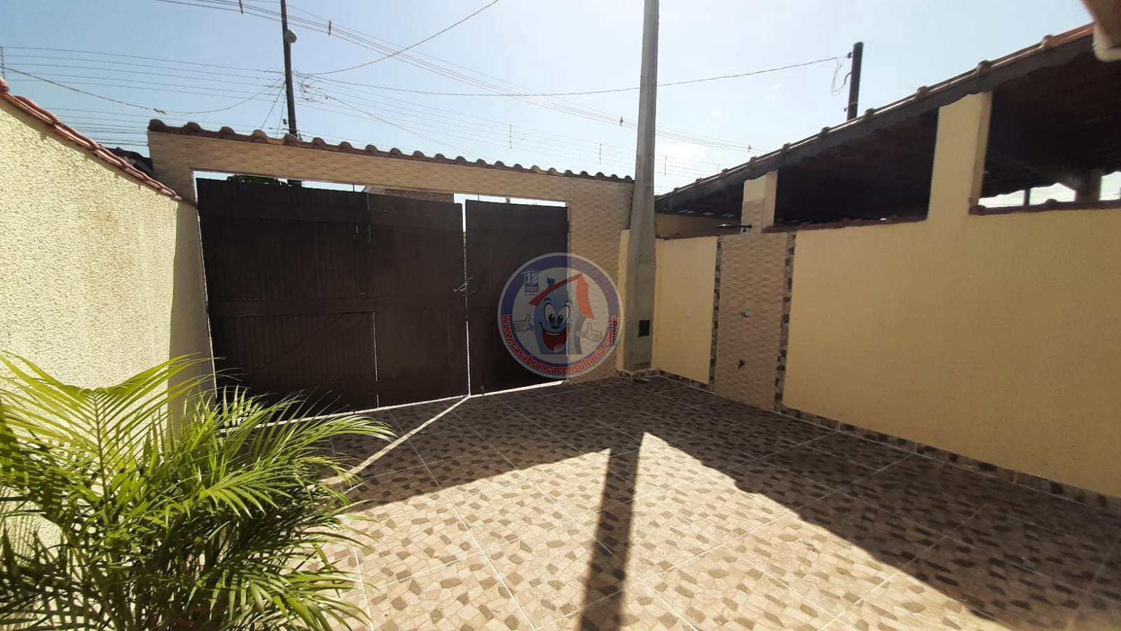 Sobrado à venda com 2 quartos, 97m² - Foto 1