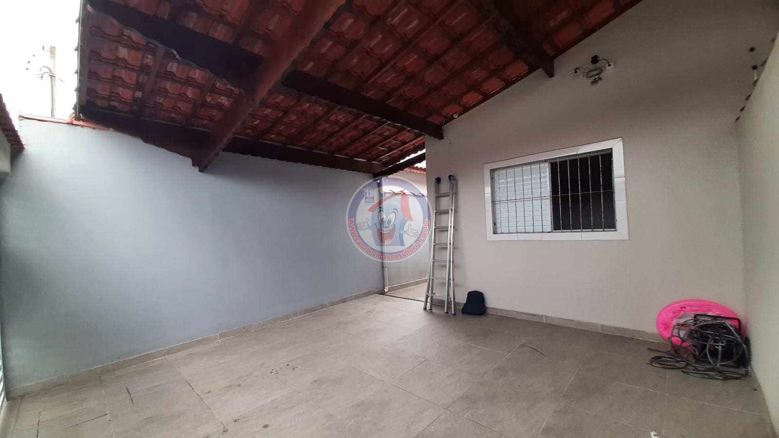 Casa à venda com 2 quartos, 80m² - Foto 11