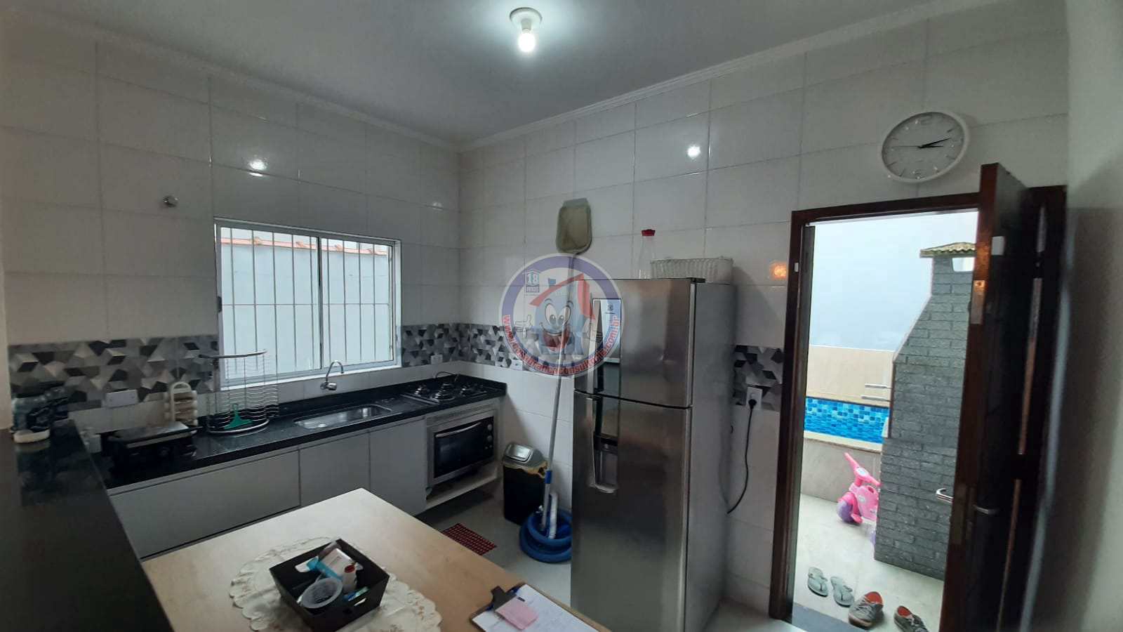 Casa à venda com 2 quartos, 80m² - Foto 18