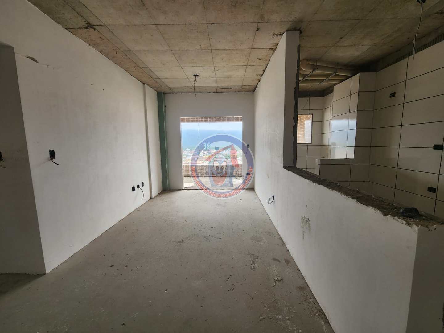 Apartamento à venda com 2 quartos, 83m² - Foto 3