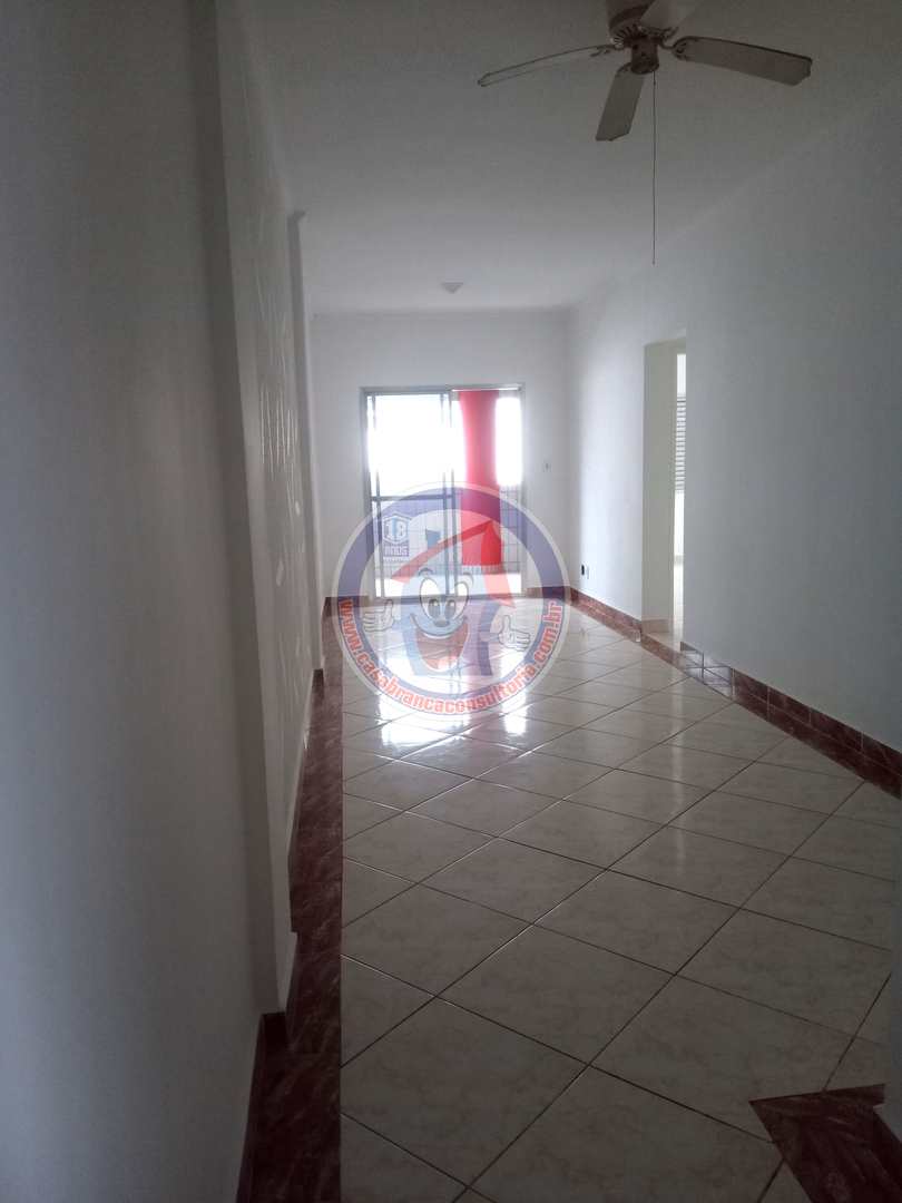 Apartamento à venda com 2 quartos, 70m² - Foto 2