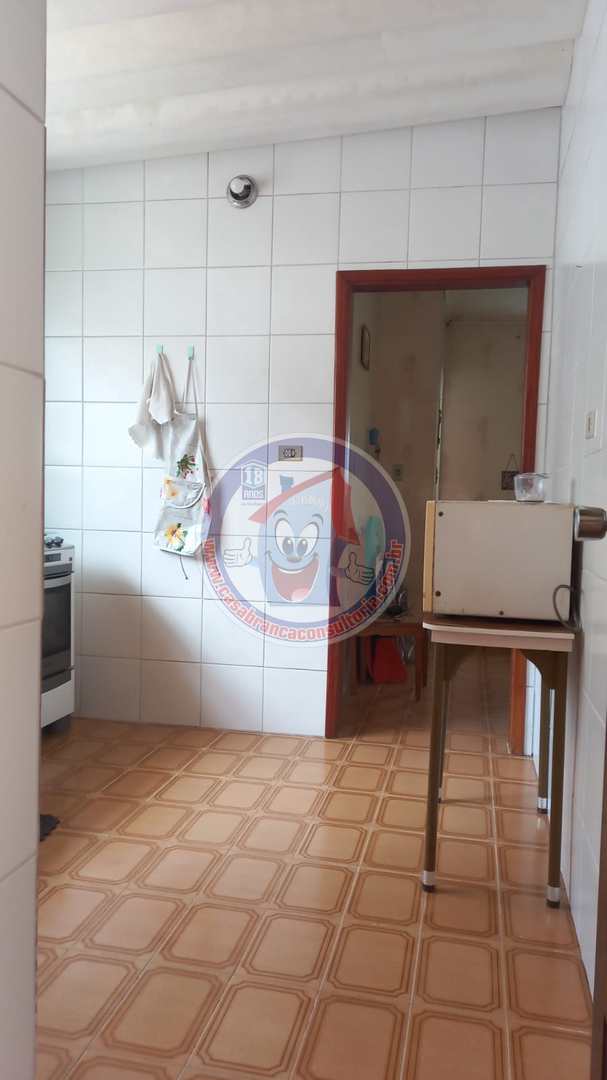 Casa à venda com 2 quartos, 89m² - Foto 12