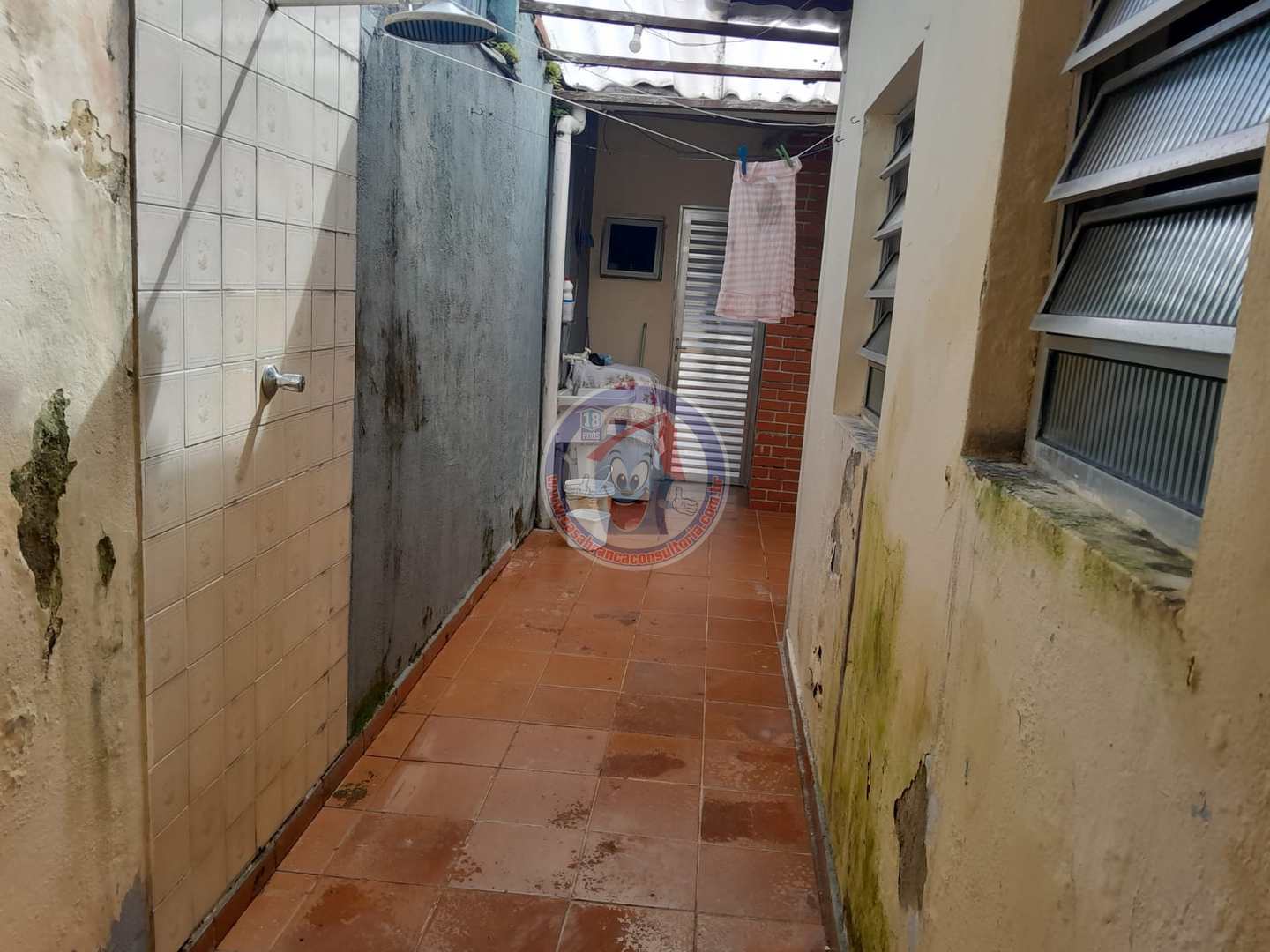 Casa à venda com 3 quartos, 70m² - Foto 12