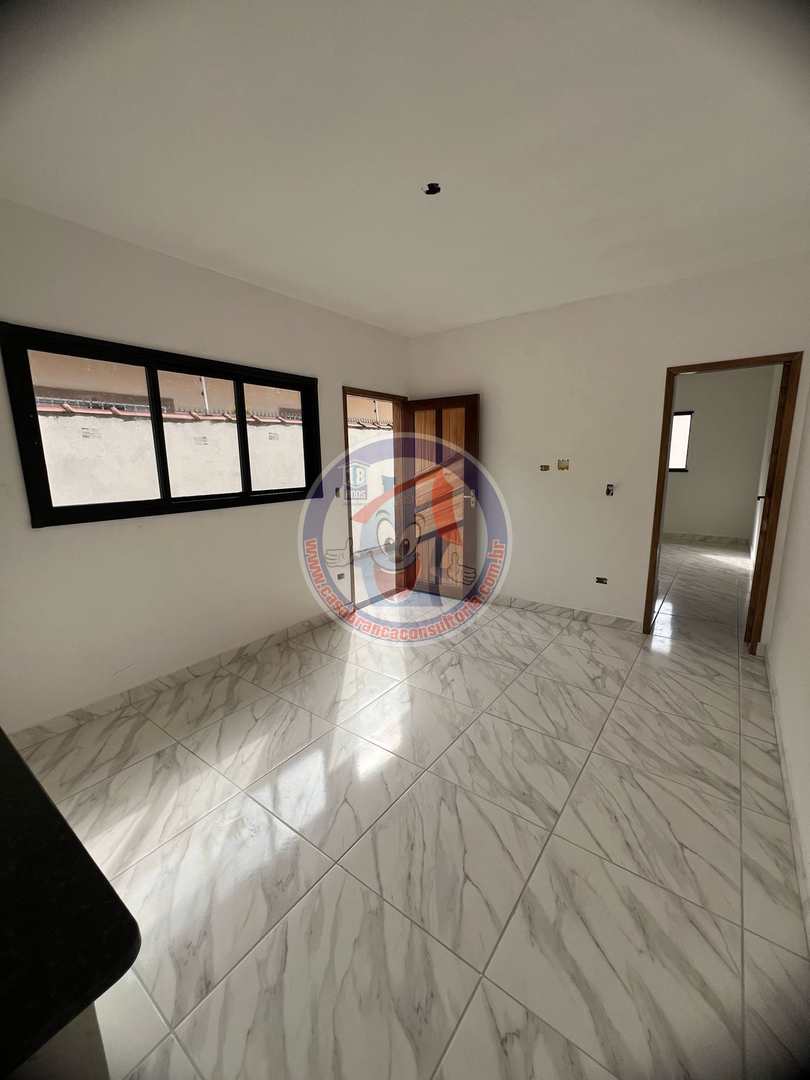 Casa à venda com 2 quartos, 125m² - Foto 1