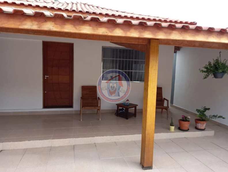 Casa à venda com 2 quartos, 150m² - Foto 2