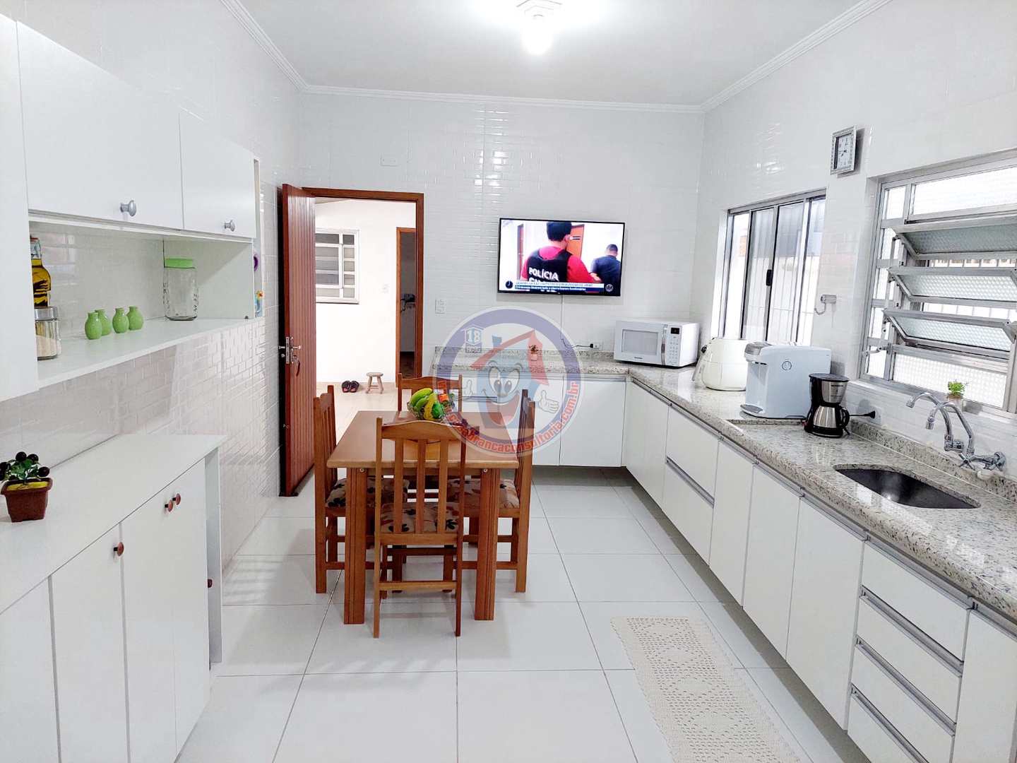 Casa à venda com 2 quartos, 150m² - Foto 17