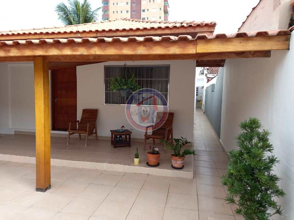 Casa à venda com 2 quartos, 150m² - Foto 1