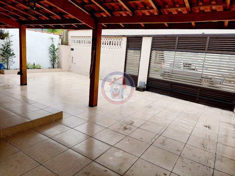 Casa à venda com 2 quartos, 150m² - Foto 3