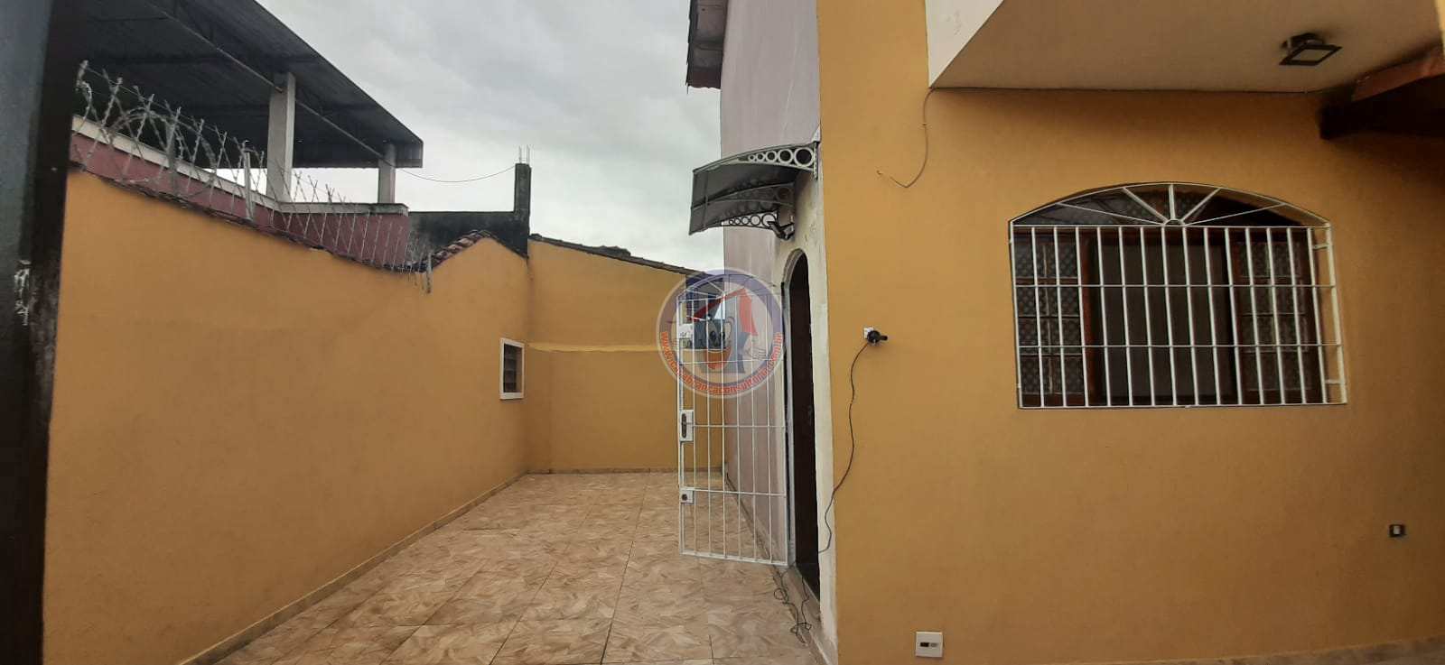 Sobrado à venda com 2 quartos, 85m² - Foto 1