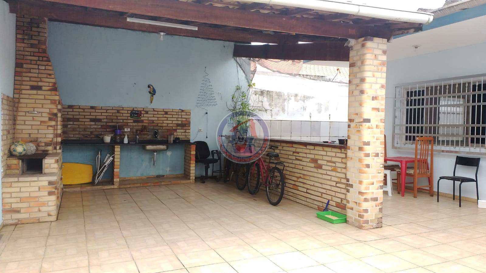 Casa à venda com 3 quartos, 90m² - Foto 2