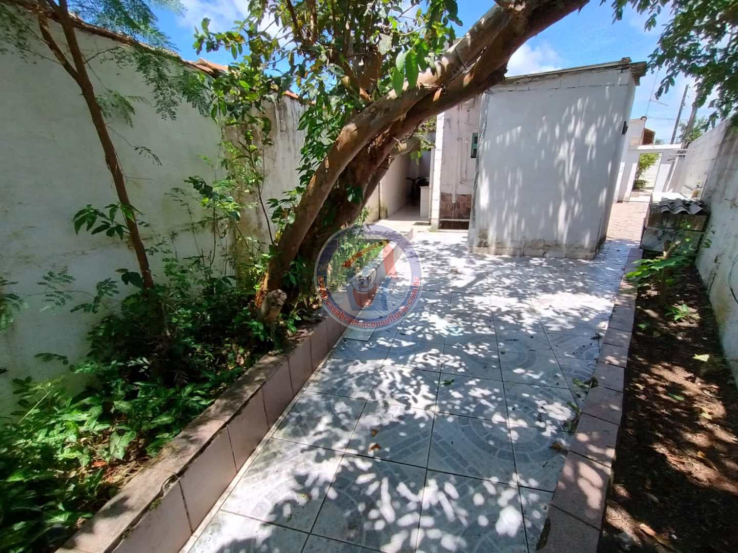 Casa à venda com 2 quartos, 106m² - Foto 3