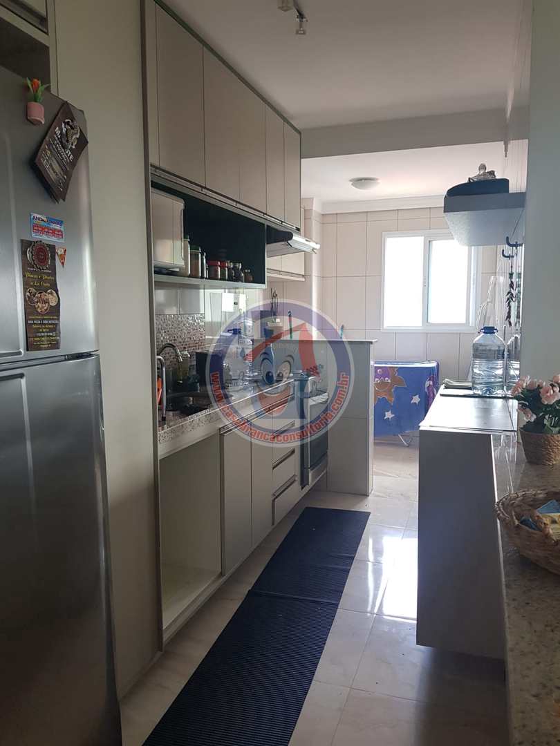 Apartamento à venda com 2 quartos, 81m² - Foto 4