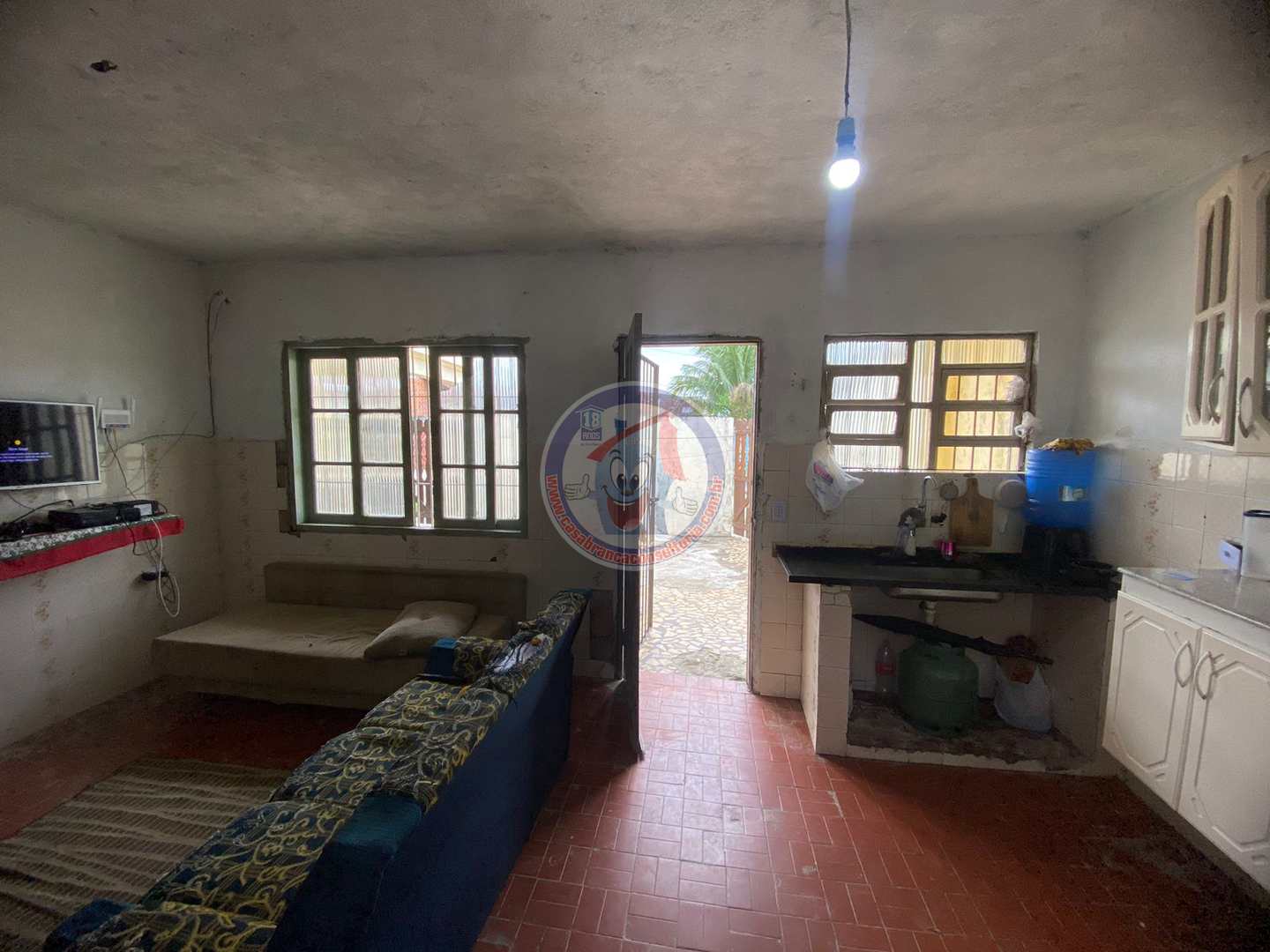 Casa à venda com 2 quartos, 50m² - Foto 4