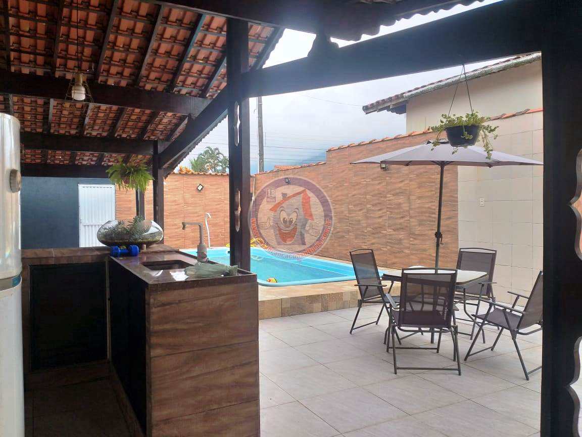 Casa à venda com 4 quartos, 249m² - Foto 2