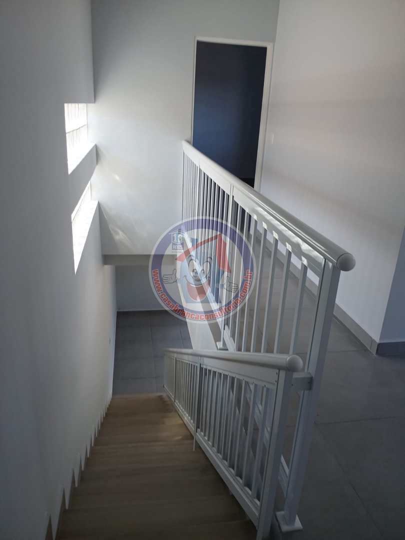 Sobrado à venda com 2 quartos, 128m² - Foto 48