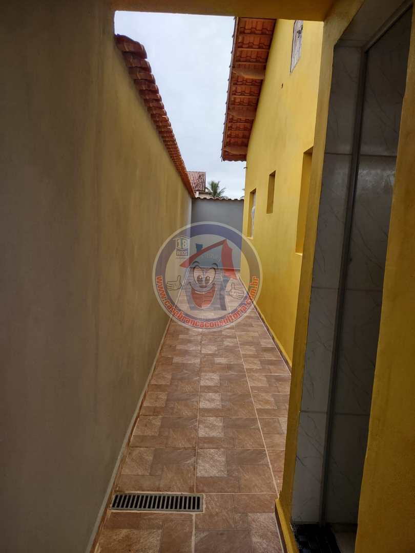 Casa à venda com 2 quartos, 80m² - Foto 4