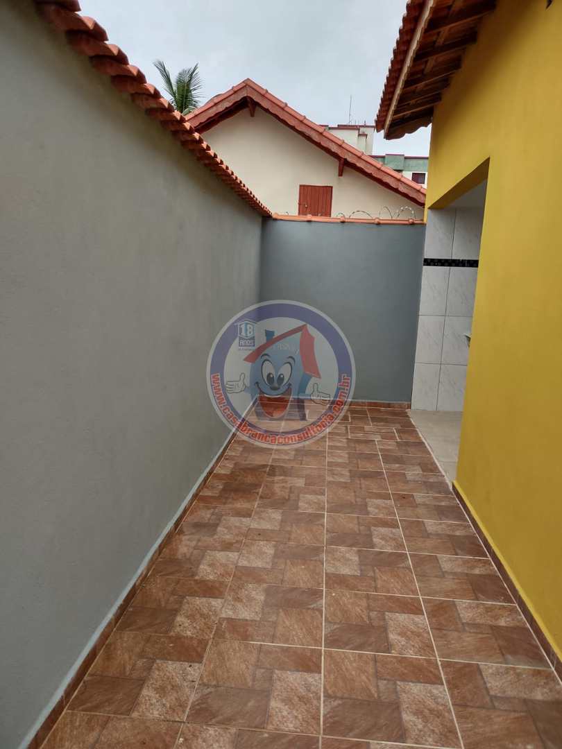 Casa à venda com 2 quartos, 80m² - Foto 3