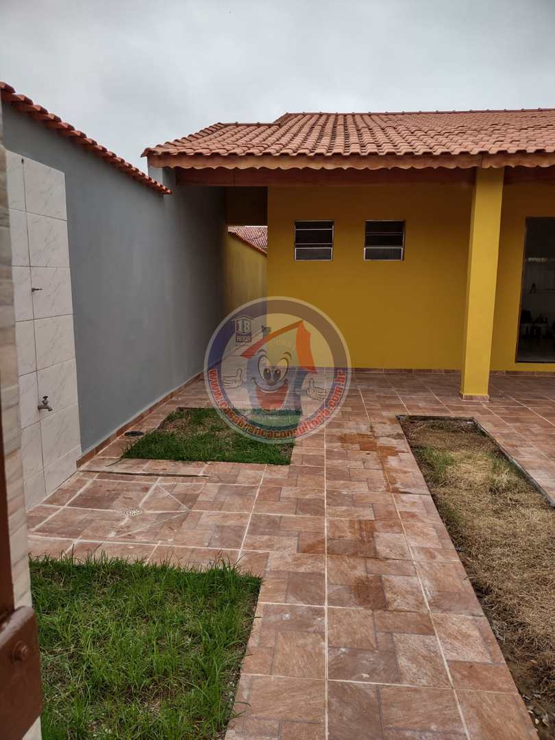 Casa à venda com 2 quartos, 80m² - Foto 2