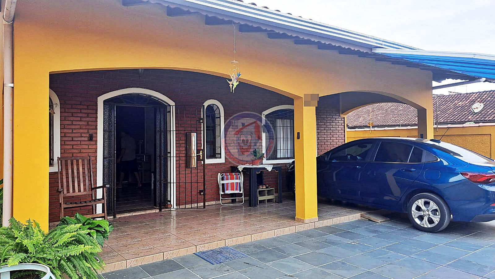 Casa à venda com 2 quartos, 98m² - Foto 1