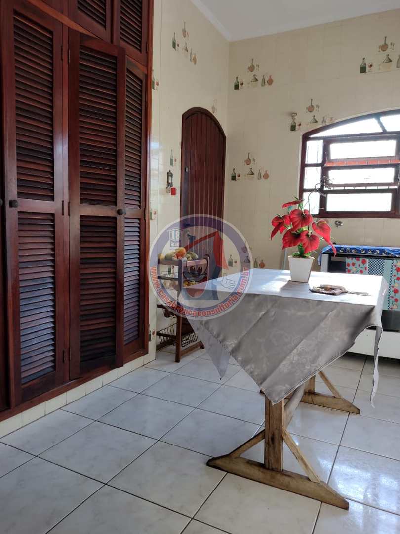 Casa à venda com 3 quartos, 190m² - Foto 6