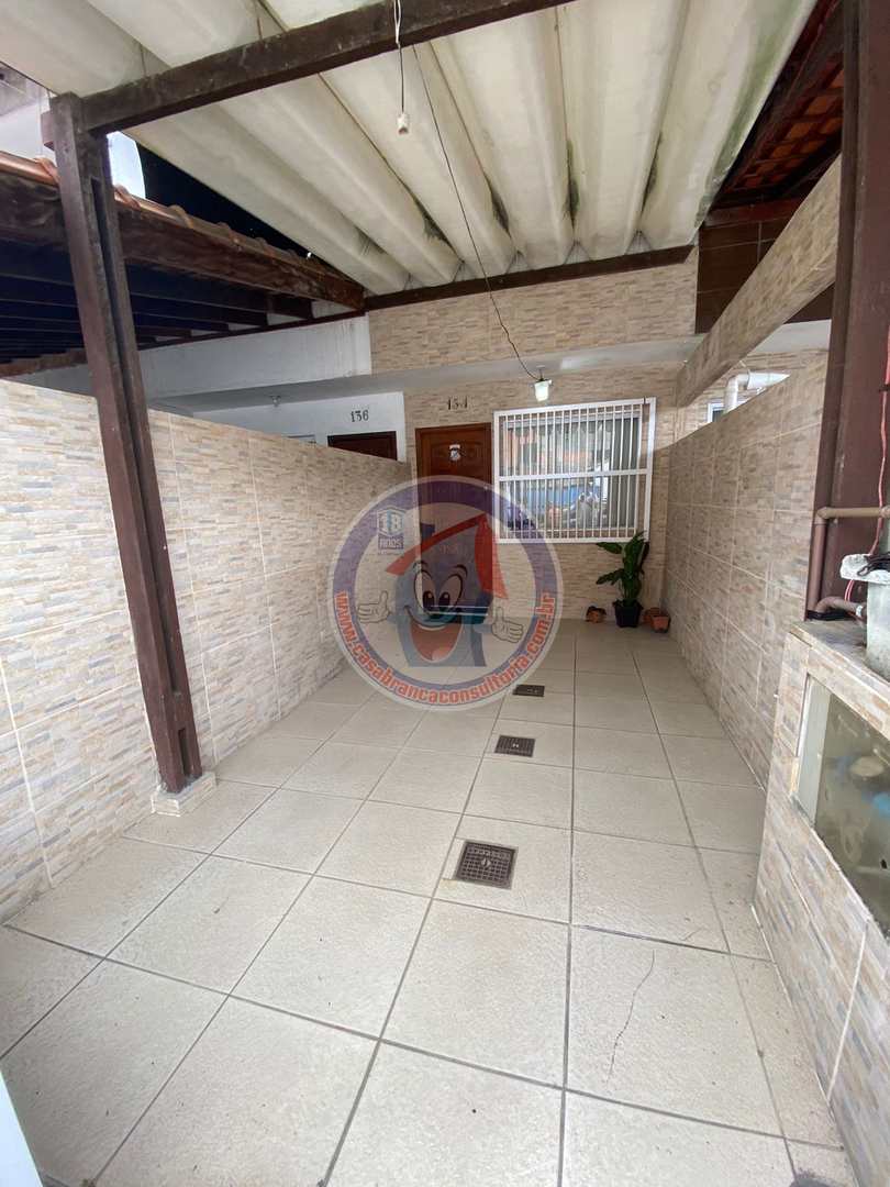 Sobrado à venda com 2 quartos, 104m² - Foto 1