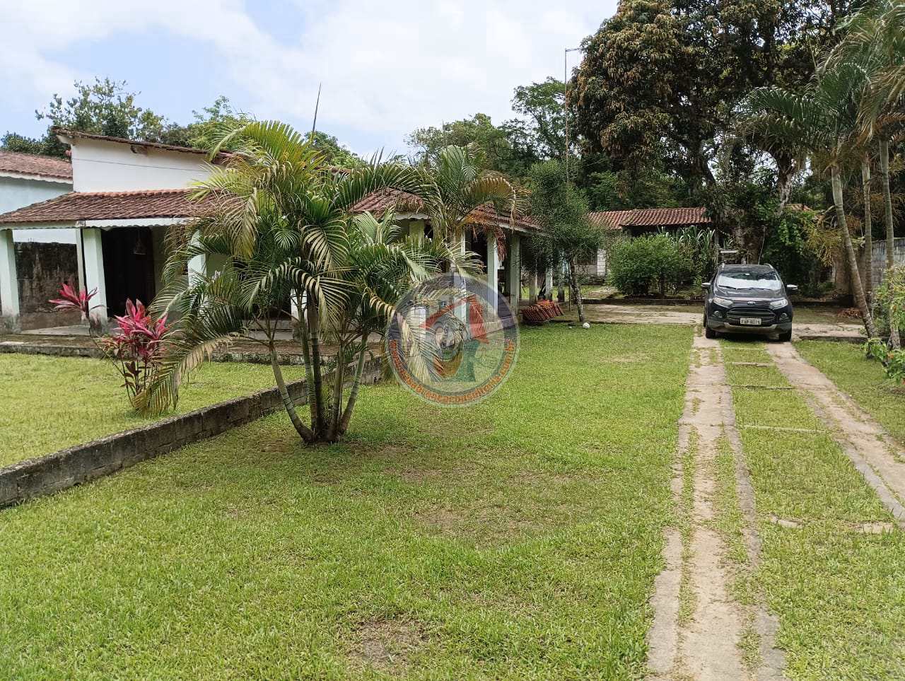 Chácara à venda com 3 quartos, 254m² - Foto 4