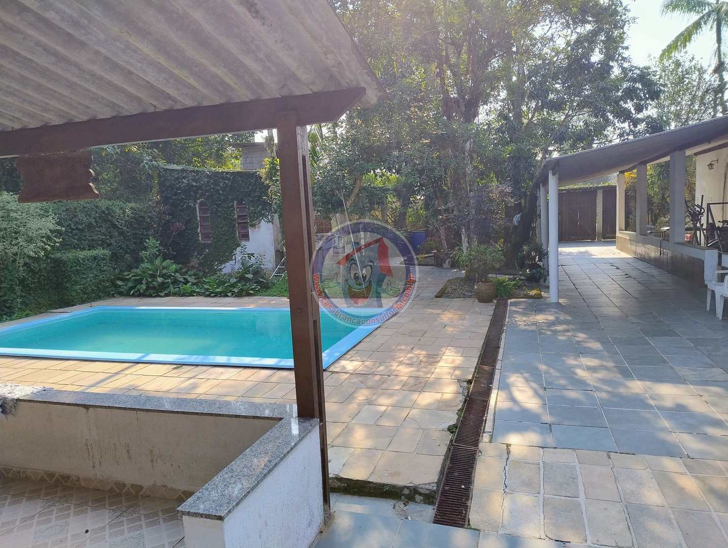 Chácara à venda com 4 quartos, 560m² - Foto 3