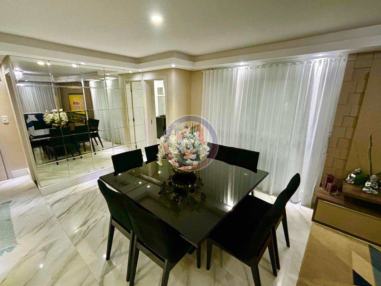 Cobertura à venda com 4 quartos, 197m² - Foto 4