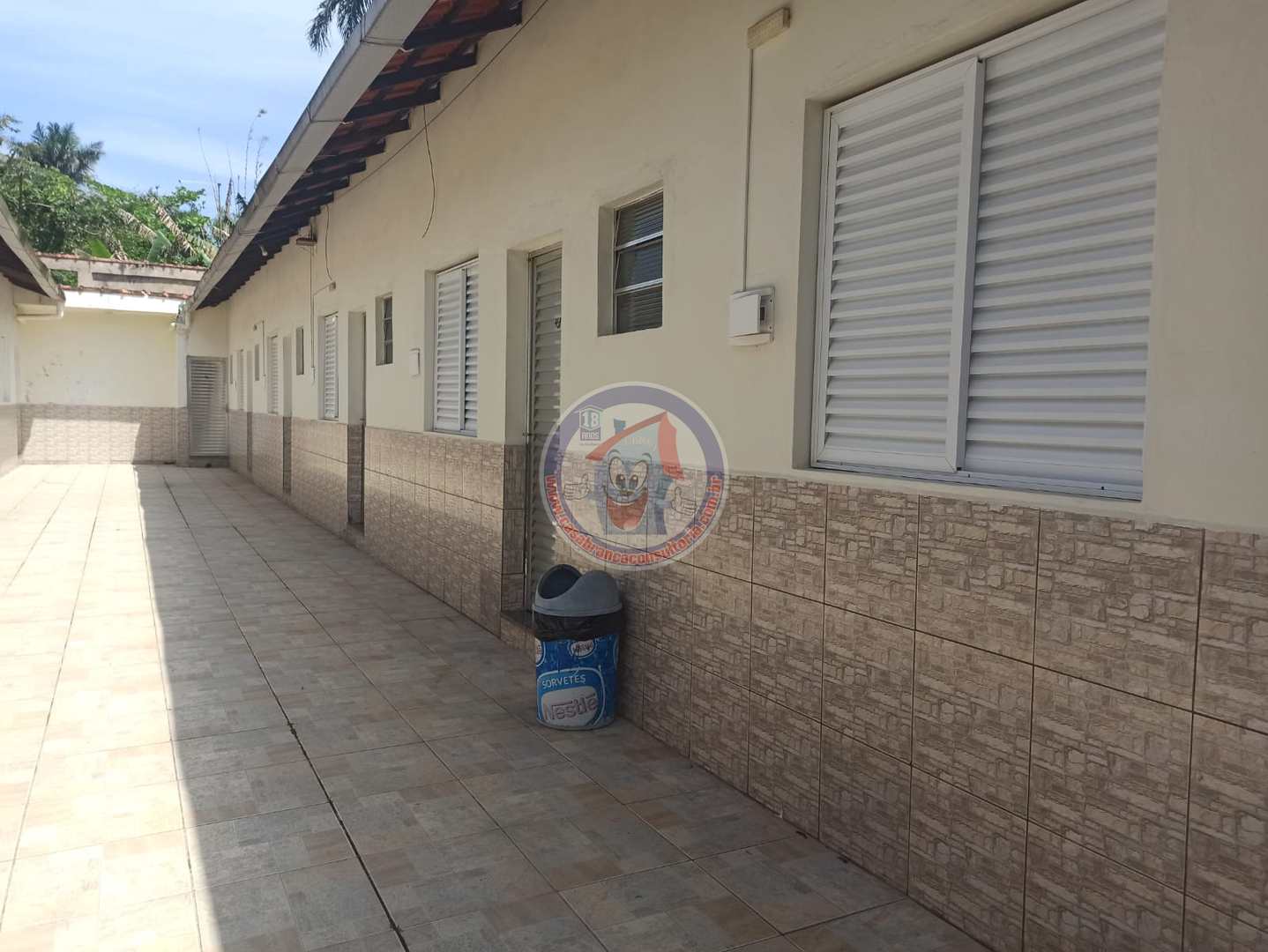 Casa à venda e aluguel com 90 quartos, 5000m² - Foto 4
