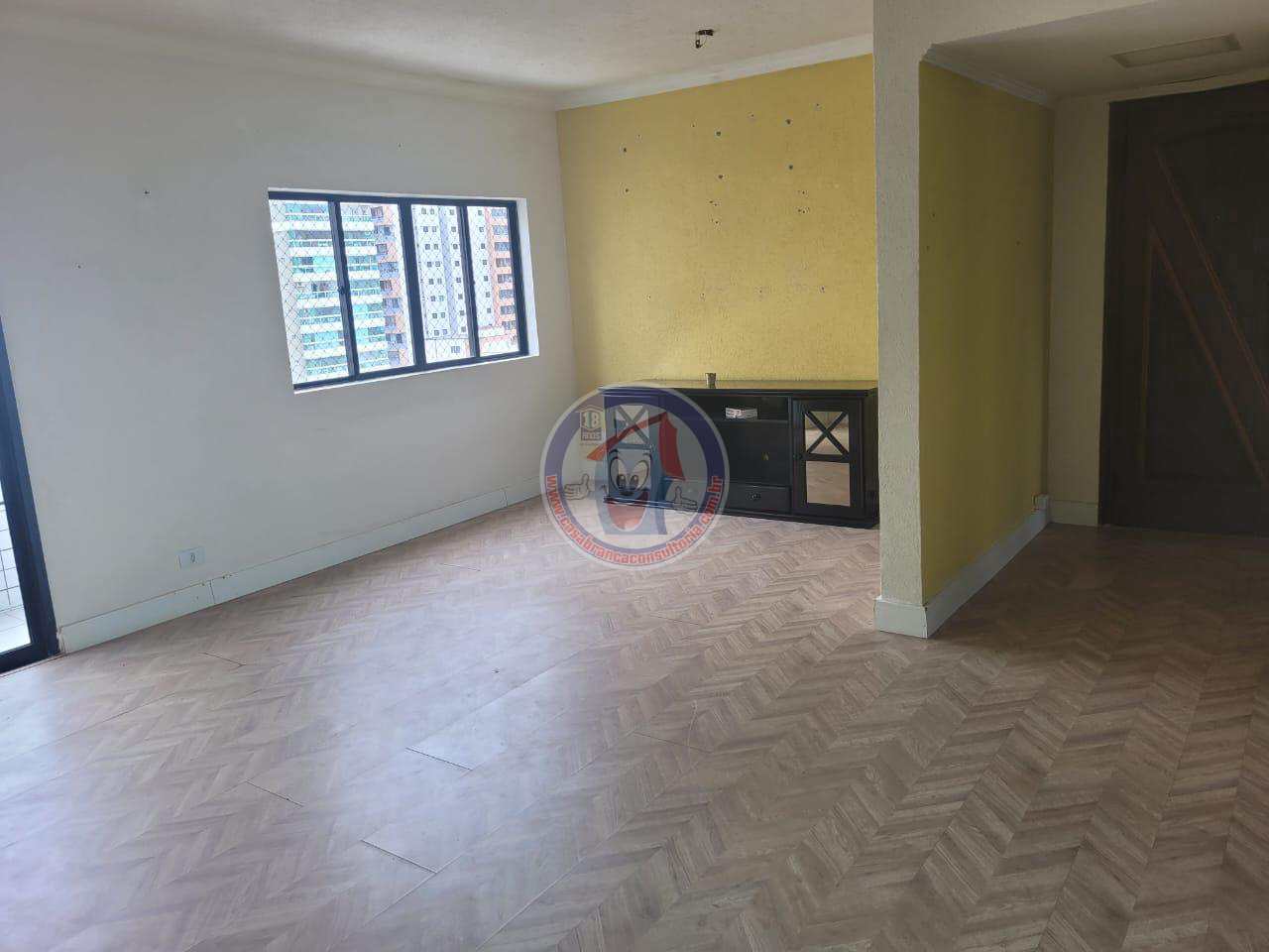 Apartamento para alugar com 4 quartos, 158m² - Foto 2