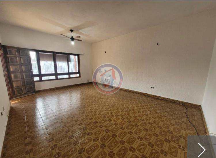 Casa à venda e aluguel com 3 quartos, 177m² - Foto 7