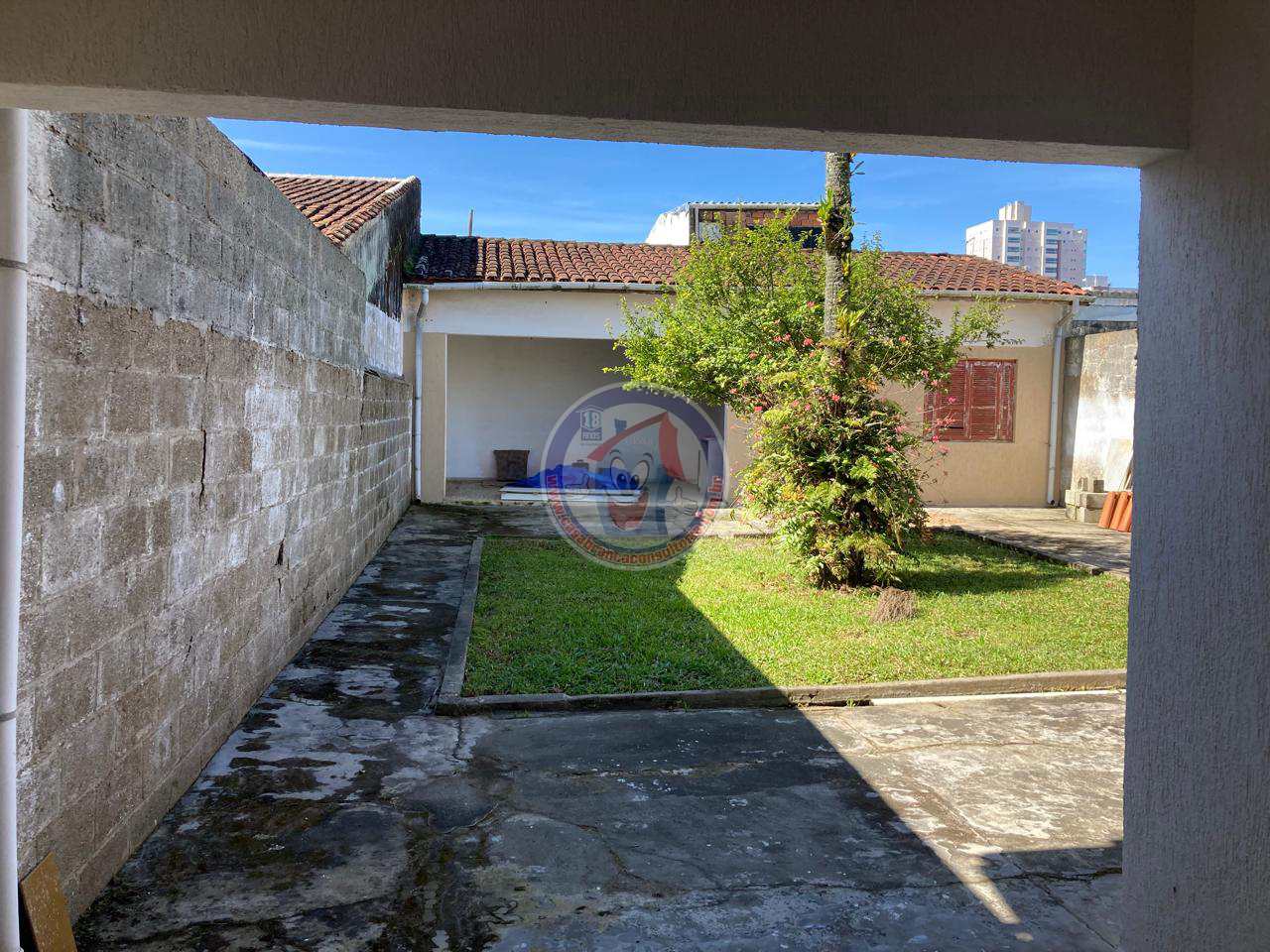 Casa à venda e aluguel com 3 quartos, 177m² - Foto 4