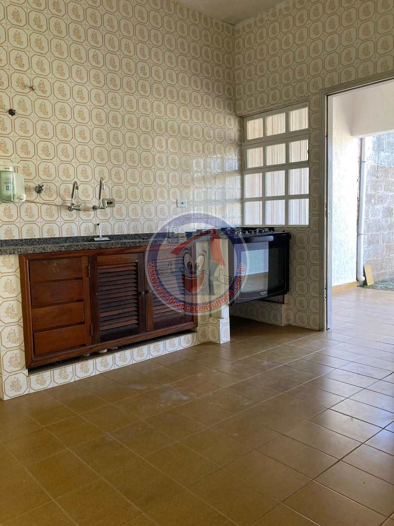 Casa à venda e aluguel com 3 quartos, 177m² - Foto 10