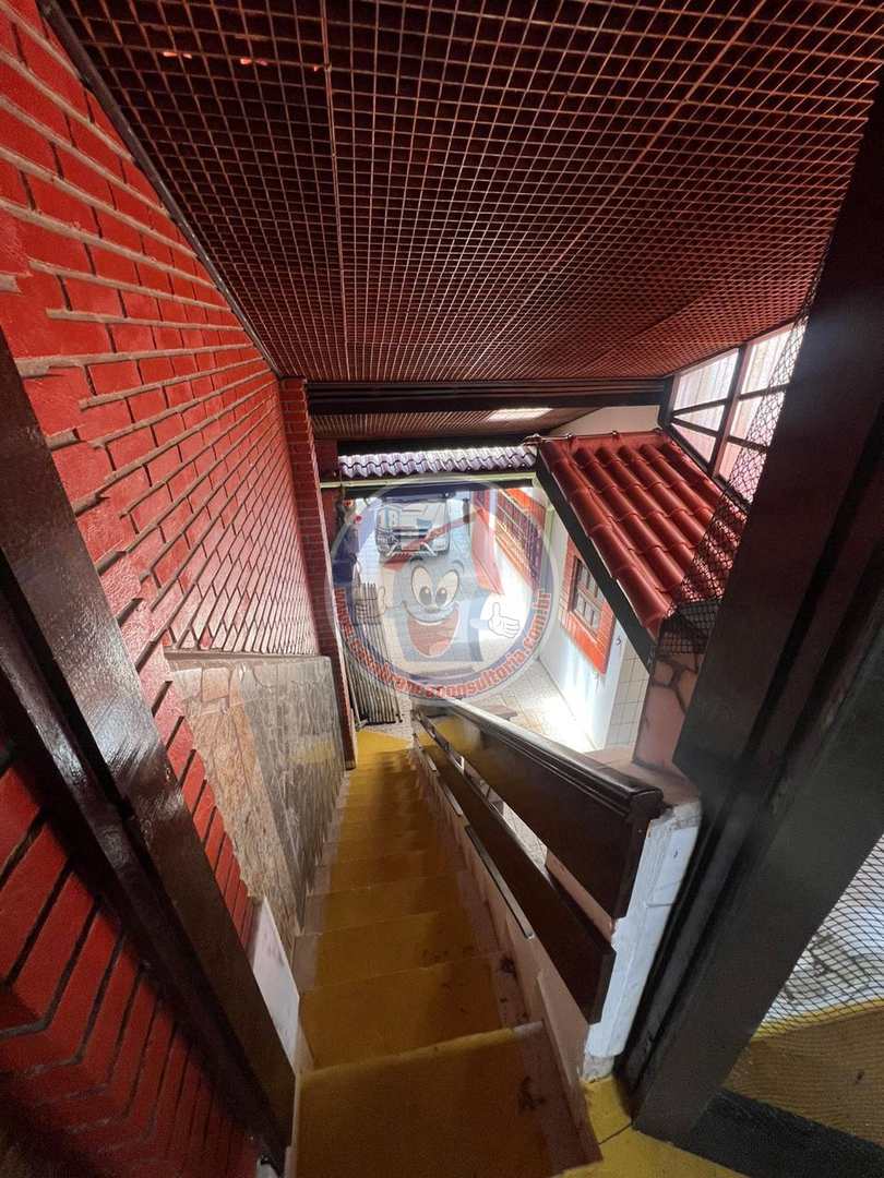 Sobrado à venda e aluguel com 8 quartos, 711m² - Foto 35