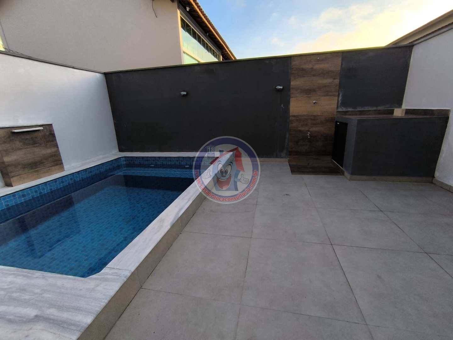 Sobrado à venda e aluguel com 2 quartos, 82m² - Foto 1