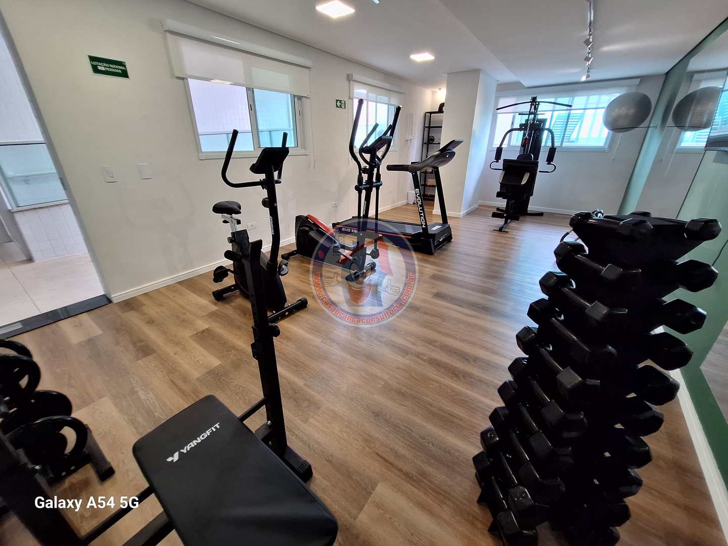 Apartamento à venda e aluguel com 3 quartos, 108m² - Foto 19