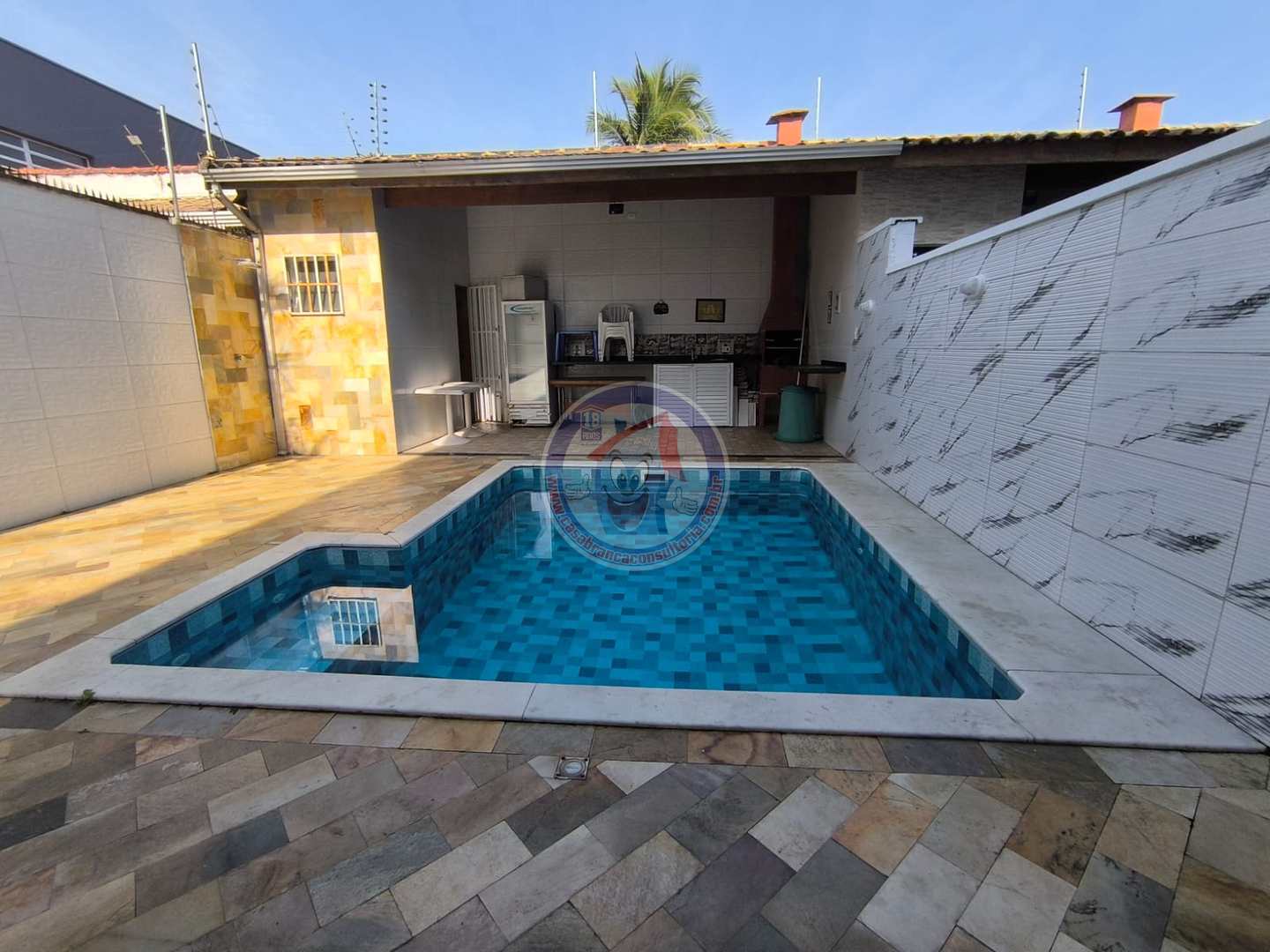 Casa de Condomínio à venda e aluguel com 2 quartos, 89m² - Foto 1