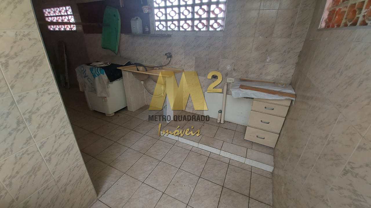 Casa à venda com 3 quartos, 300m² - Foto 13