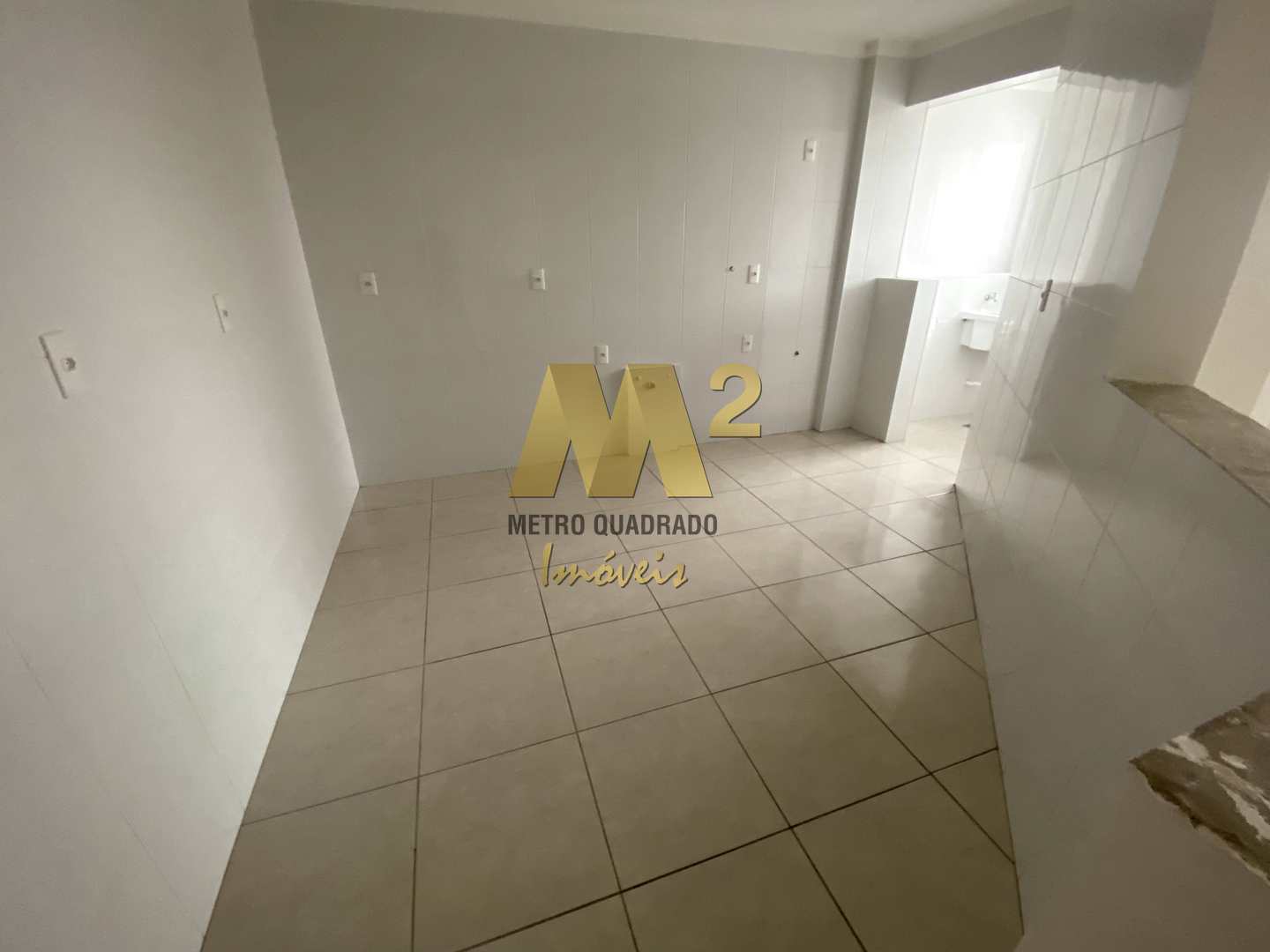 Apartamento à venda com 2 quartos, 75m² - Foto 12