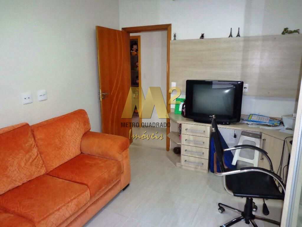 Casa à venda com 3 quartos, 200m² - Foto 5