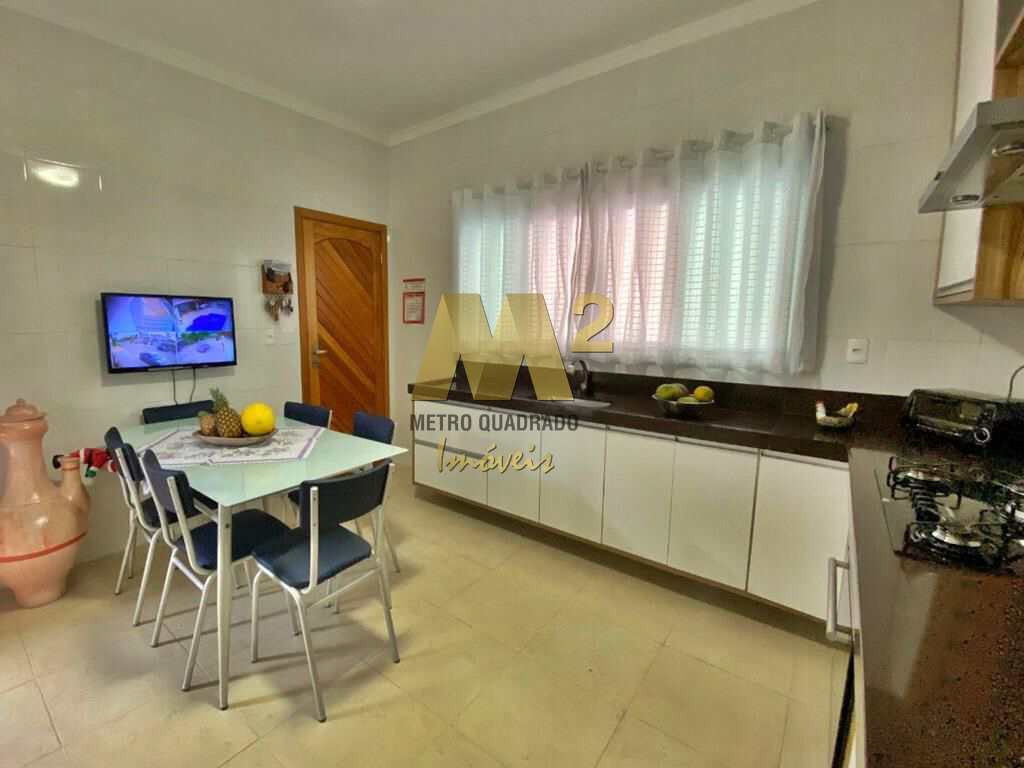 Casa à venda com 3 quartos, 200m² - Foto 9