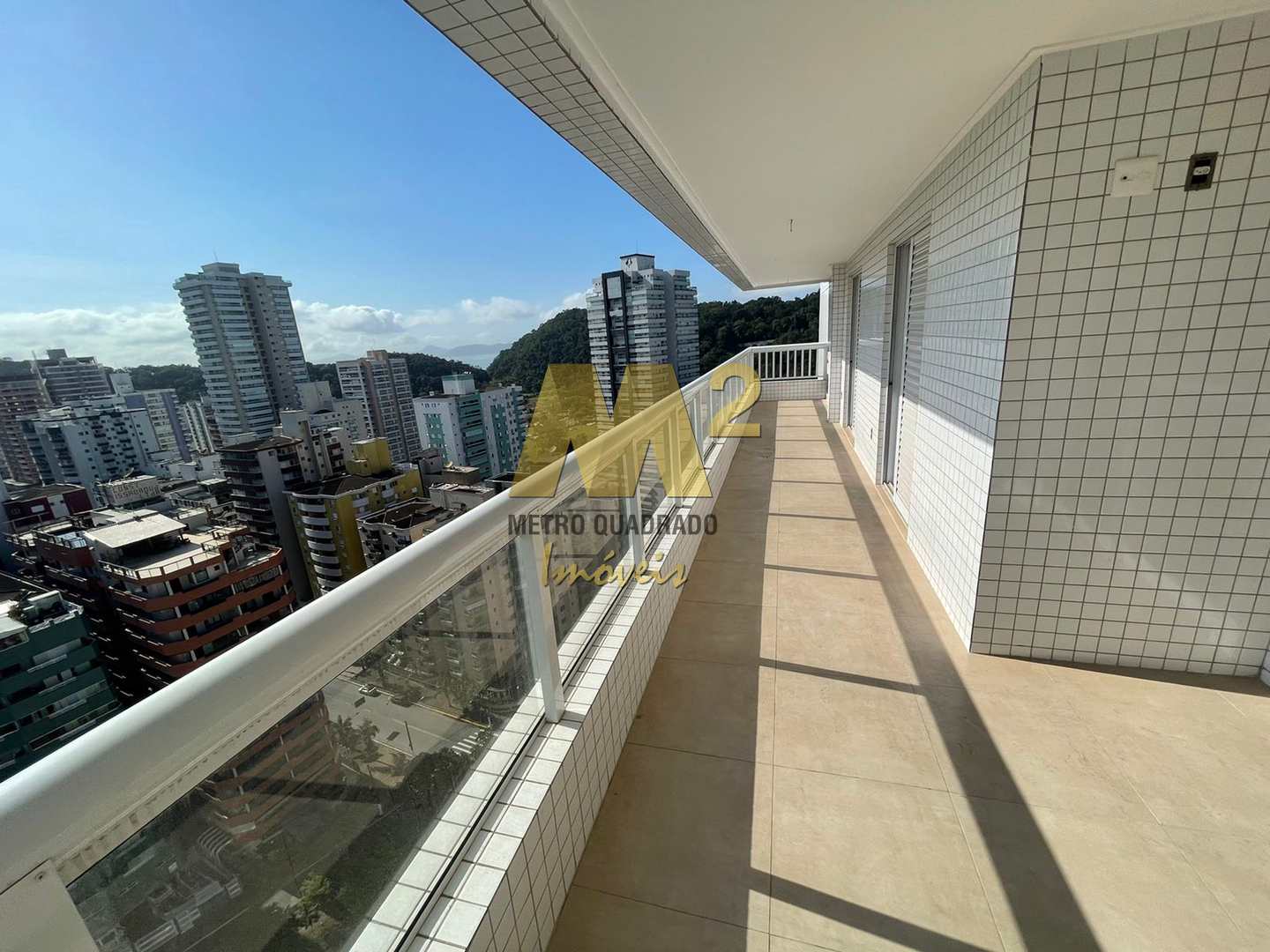 Apartamento à venda com 3 quartos, 123m² - Foto 1