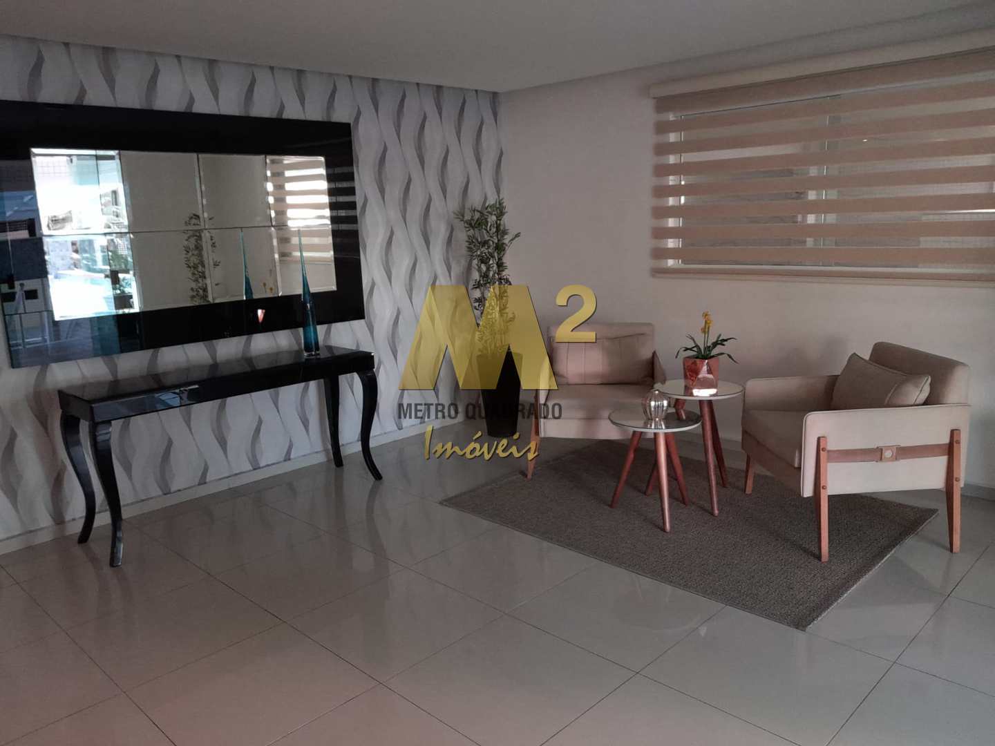 Apartamento à venda com 3 quartos, 140m² - Foto 2